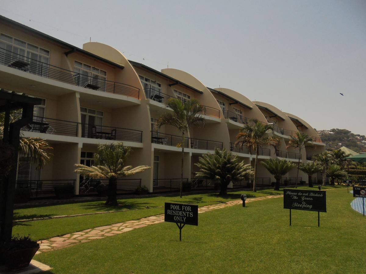 מוואנזה Ryan'S Bay Hotel מראה חיצוני תמונה