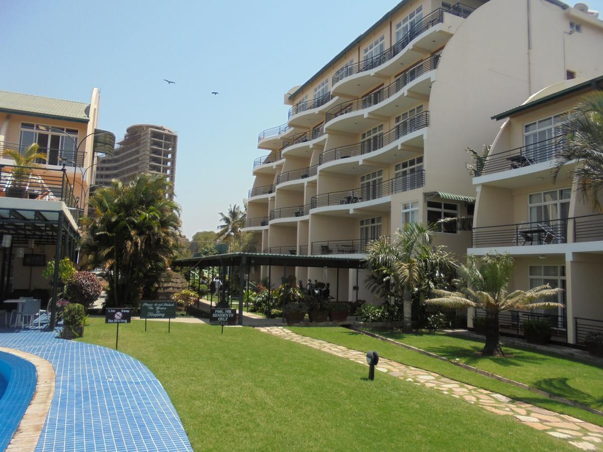 מוואנזה Ryan'S Bay Hotel מראה חיצוני תמונה